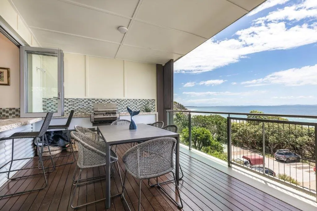 At Waves Penthouse Unit15 Apartment Point Lookout Australia